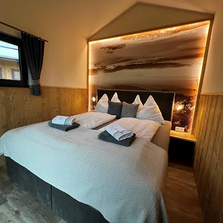 Meine Kleine Auszeit - Schlafhuetten Apartment Sankt Georgen am Reith