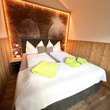 Meine Kleine Auszeit - Schlafhuetten Appartement *